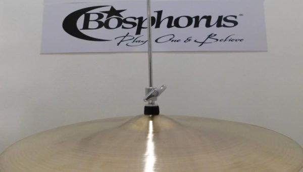 Prato Chimbal  Hi Hat Dark 16" 41cm - Bosphorus Cymbals - Traditional Series